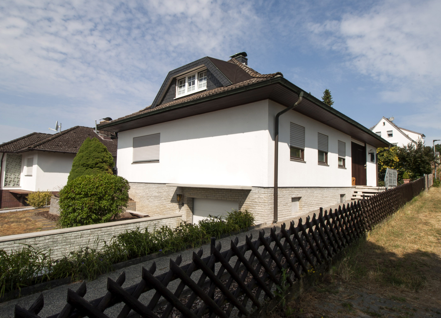 Schönes, großes und ruhig gelegenes 1-2 Familienhaus mit großem Grundstück in Mühltal-Traisa