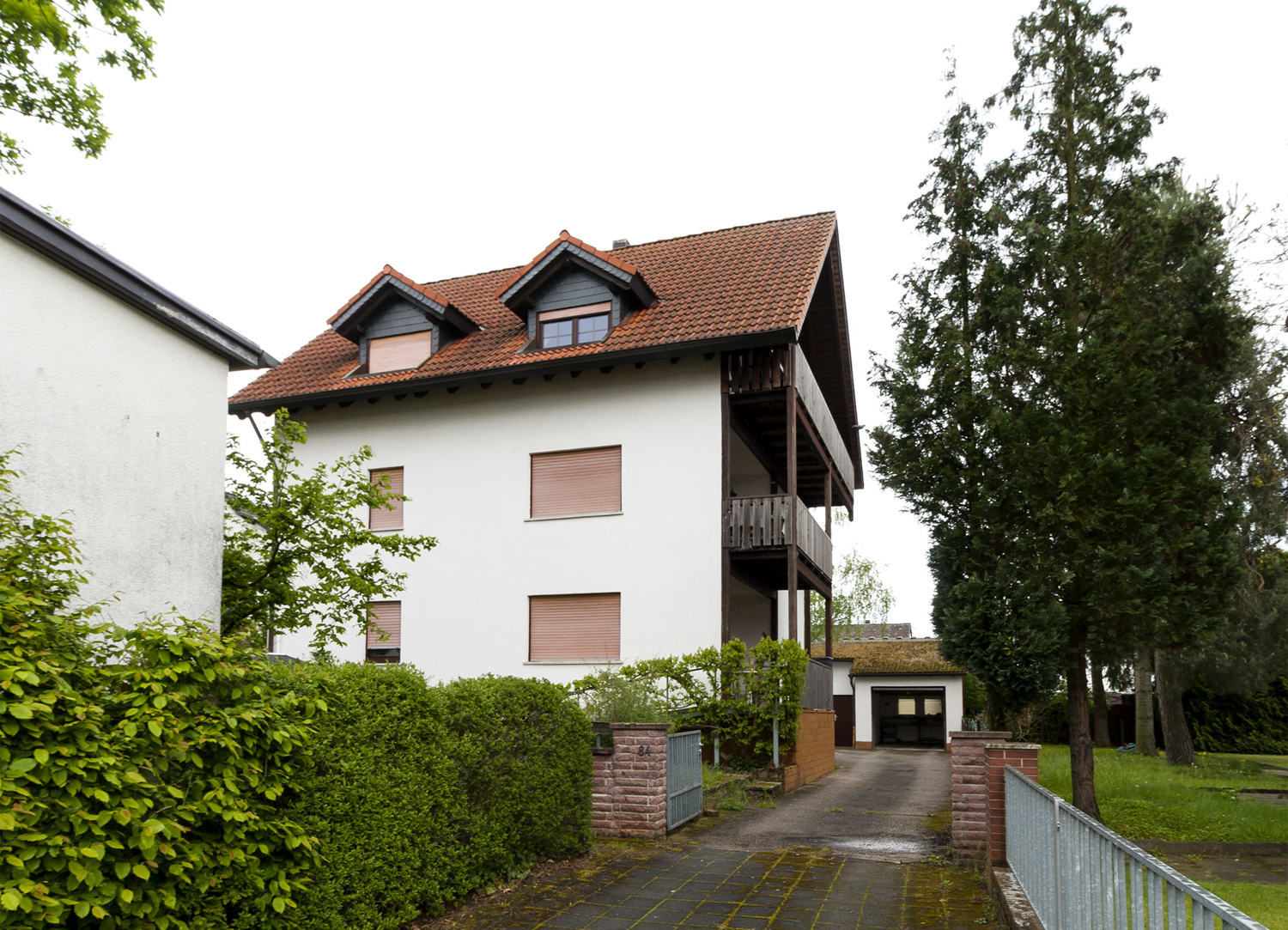Größeres 2-Familienhaus mit Maisonette-Wohnung in schöner Lage von Arheilgen